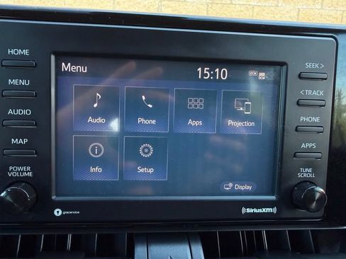 Used 2020 Toyota RAV4 XLE FWD image 10