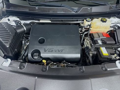 Used 2019 Chevrolet Traverse LS AWD/4WD image 31