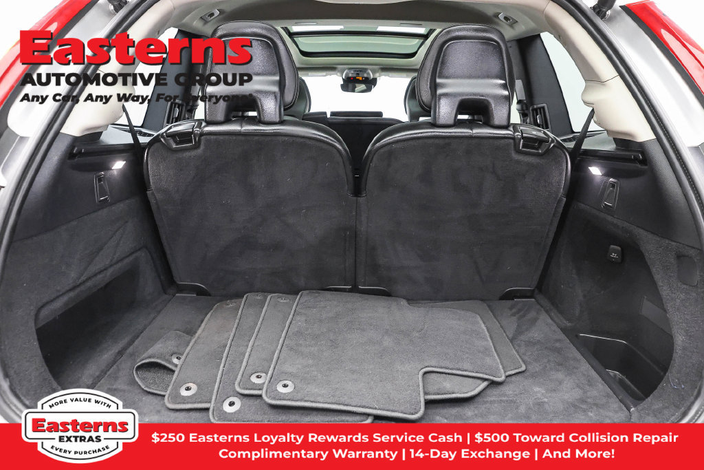 Used 2022 Volvo XC90 T5 Momentum AWD/4WD image 10