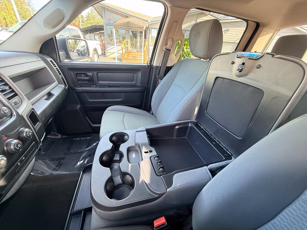 Used 2015 RAM 1500 ST w/ SXT Appearance Group AWD/4WD image 28