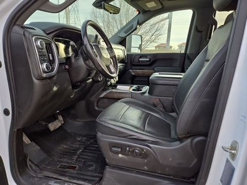 Used 2022 GMC Sierra 2500 Denali w/ Denali Ultimate Package image 2