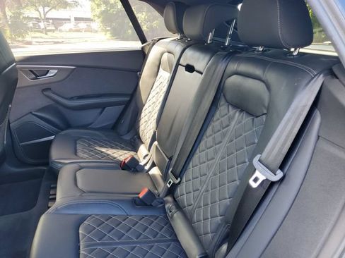 Used 2025 Audi SQ8 Premium Plus AWD/4WD image 11
