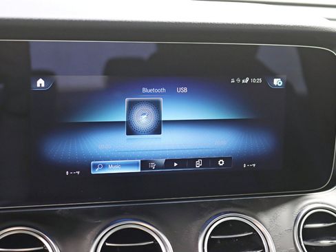 Used 2022 Mercedes-Benz E 450 E 450 4MATIC-Driver Assistance w/ Driver Assistance Package image 26