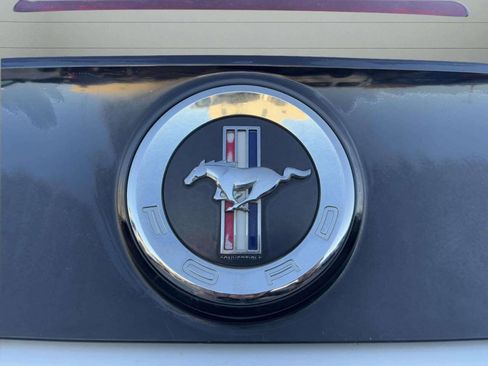 Used 2014 Ford Mustang Convertible image 5