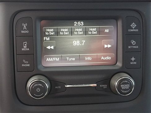 Used 2024 RAM 2500 Tradesman w/ Chrome Appearance Group image 16