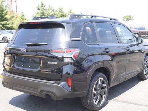 New 2025 Subaru Forester Premium image 3