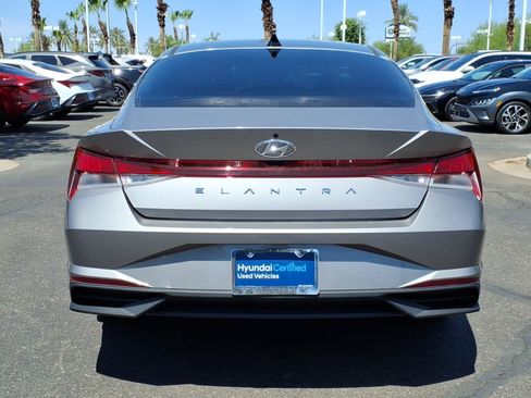Certified 2023 Hyundai Elantra SEL FWD image 4