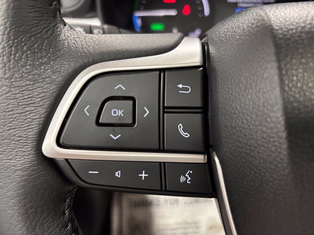 Used 2026 Toyota Sienna XLE AWD/4WD image 19
