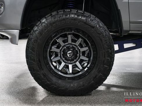 Used 2024 RAM 2500 Laramie AWD/4WD image 9