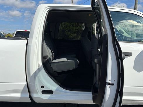 Used 2013 RAM 2500 Tradesman w/ Chrome Appearance Group image 28