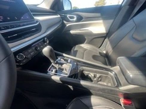 Used 2025 MAZDA CX-50 2.5 Hybrid w/ Premium Plus Pkg image 14