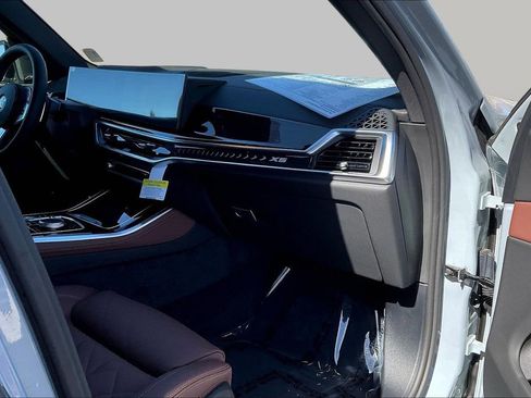 New 2026 BMW X5 xDrive50e w/ M Sport Package AWD/4WD image 26