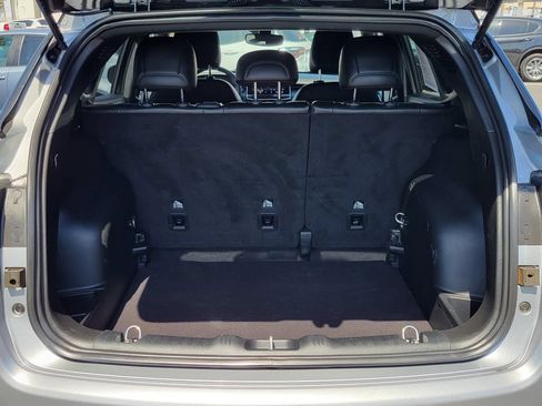 Used 2022 Jeep Compass Latitude FWD image 17