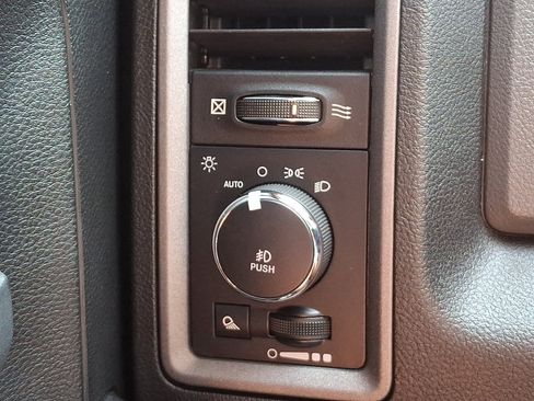 Used 2019 RAM 1500 Express w/ Express Value Package RWD image 23