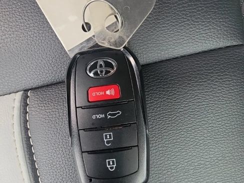 Used 2026 Toyota Camry SE w/ Convenience Package FWD image 33