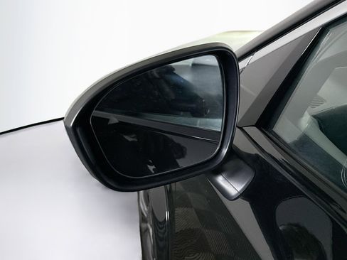 Used 2023 Nissan Ariya FWD image 16