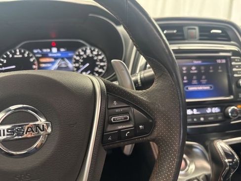 Used 2019 Nissan Maxima SR w/ Premium Package image 18