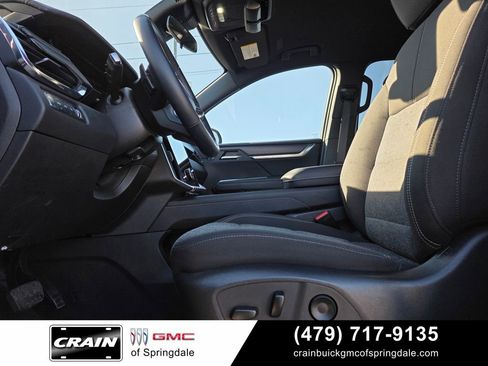 Used 2025 GMC Acadia Elevation AWD/4WD image 11