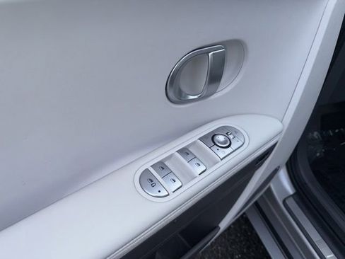 Used 2024 Hyundai Ioniq 5 Limited AWD/4WD image 18