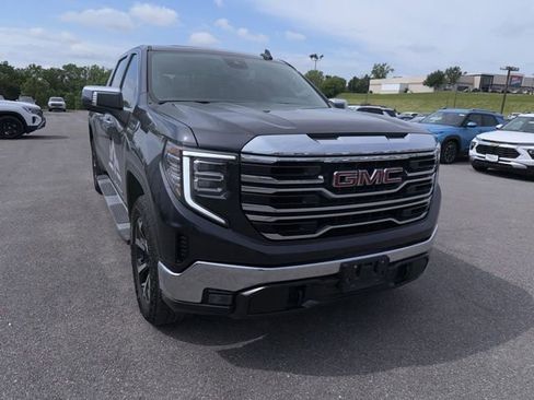 Used 2025 GMC Sierra 1500 SLT w/ SLT Premium Package AWD/4WD image 5