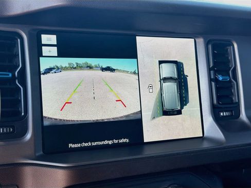 Used 2023 Ford Bronco Outer Banks w/ Sasquatch Package AWD/4WD image 16