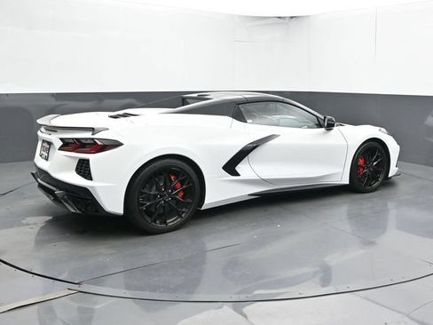 Used 2026 Chevrolet Corvette Stingray Convertible w/ 1LT RWD image 2