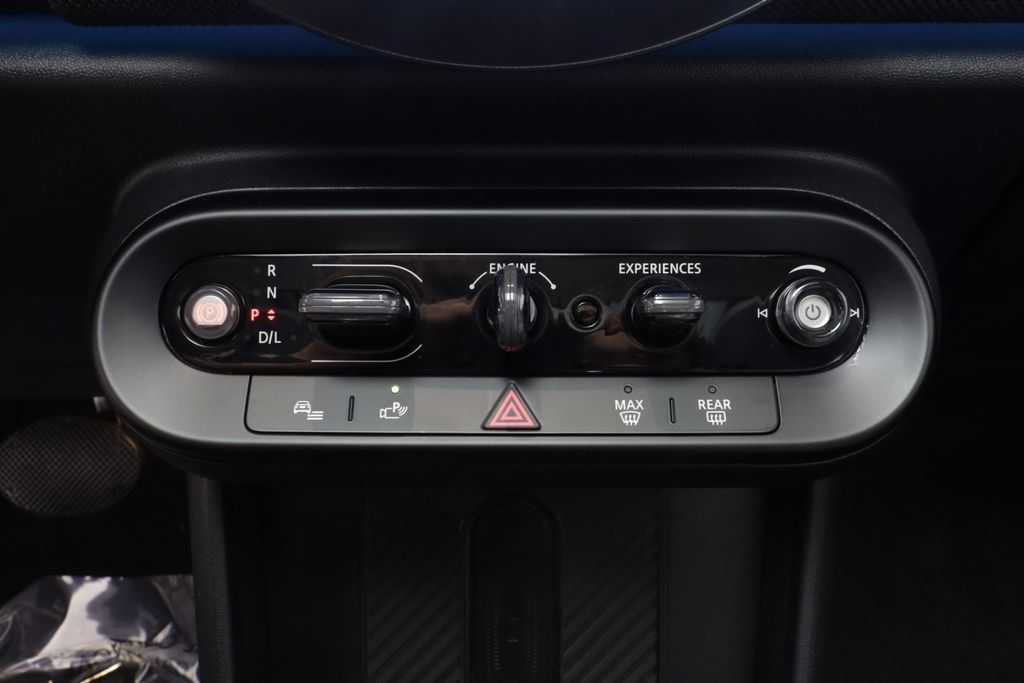 Certified 2026 MINI Cooper 2-Door Hardtop FWD image 11