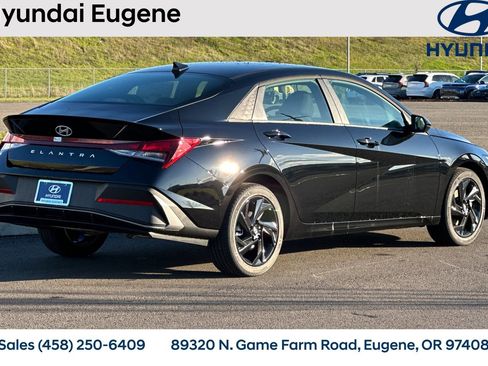 New 2026 Hyundai Elantra Sport FWD image 4
