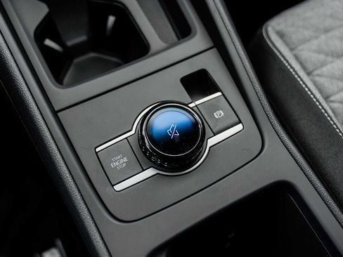 New 2026 Volkswagen Tiguan S image 9