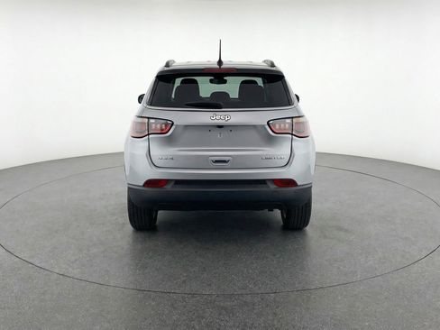 Used 2025 Jeep Compass Limited AWD/4WD image 7