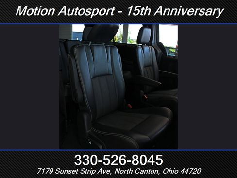 Used 2015 Chrysler Town & Country S w/ Driver Convenience Group FWD image 41
