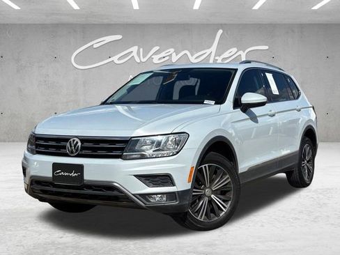 Used 2018 Volkswagen Tiguan SEL FWD image 1