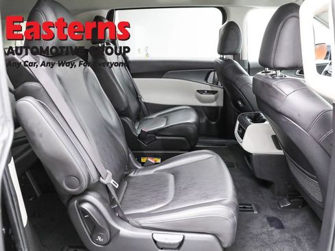 Used 2024 Kia Carnival LX FWD image 25