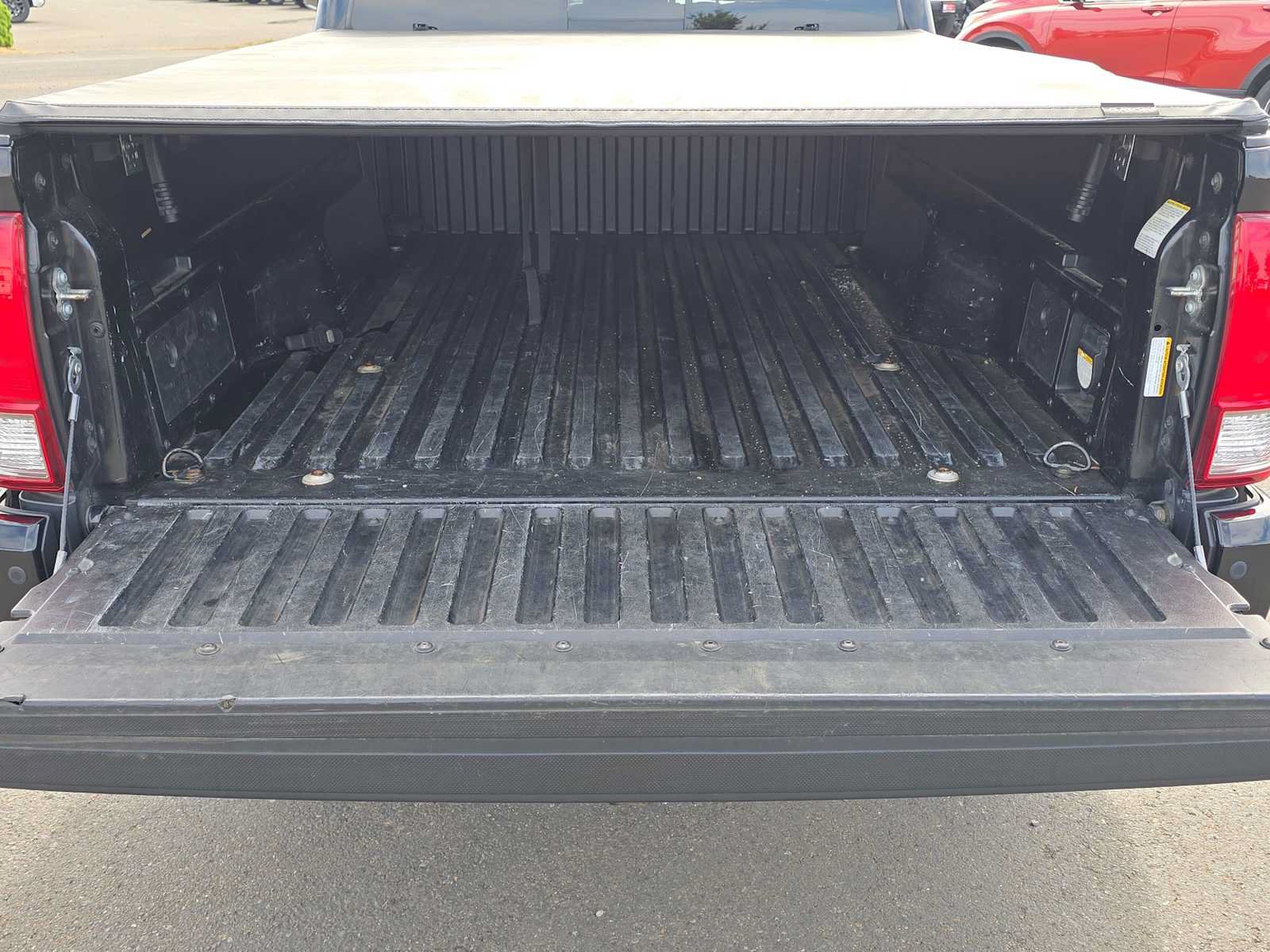 Used 2017 Toyota Tacoma TRD Sport w/ Premium & Technology Package AWD/4WD image 18