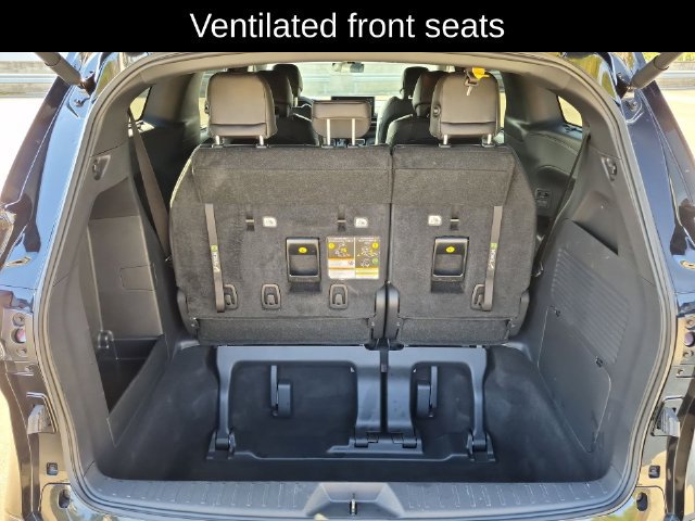 Used 2026 Toyota Sienna Limited AWD/4WD image 27