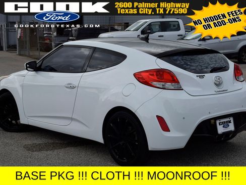 Used 2015 Hyundai Veloster w/ Option Group 03 FWD image 4