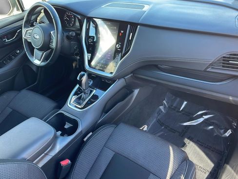 Used 2022 Subaru Outback Premium image 17