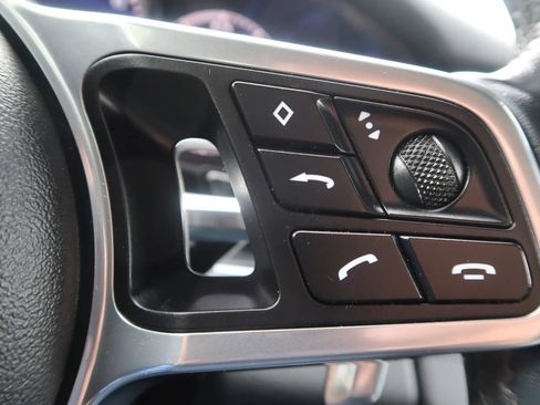 Used 2018 Porsche Panamera 4S image 40