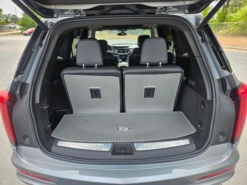 Certified 2024 Cadillac XT6 Premium Luxury w/ LPO, Floor Liner Package FWD image 25