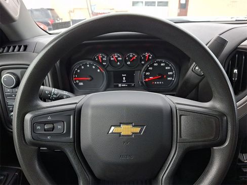 Used 2023 Chevrolet Silverado 2500 Custom w/ Custom Convenience Package image 18