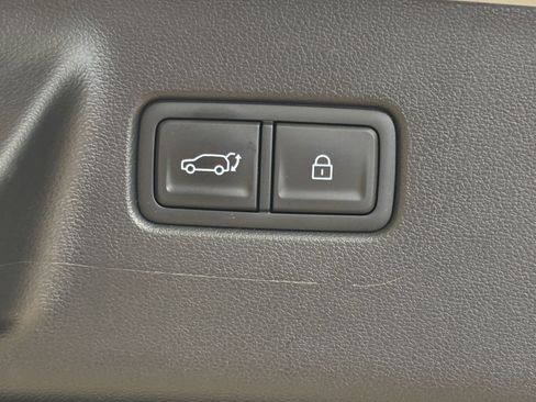 Used 2025 Hyundai Santa Fe SEL FWD image 23