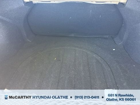 Used 2023 Hyundai Elantra SEL w/ Convenience Package FWD image 12
