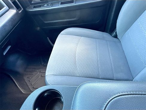 Used 2018 RAM 1500 Express image 24