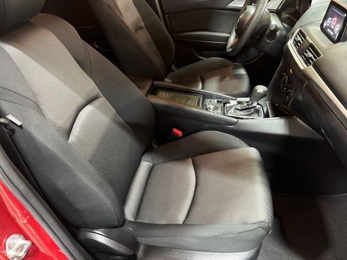 Used 2017 MAZDA MAZDA3 Sport FWD image 16