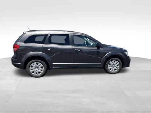 Used 2017 Dodge Journey SE FWD image 8