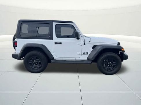 Used 2023 Jeep Wrangler Sport image 5