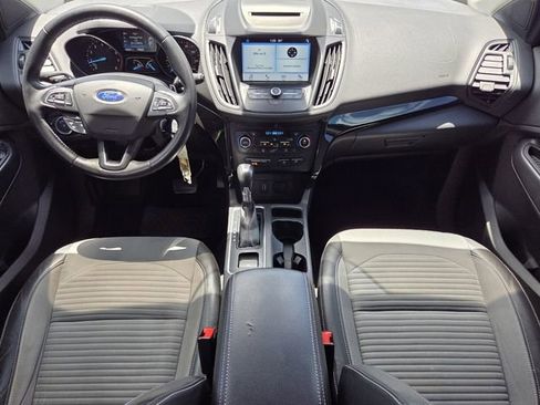 Used 2018 Ford Escape SE w/ SE Sport Appearance Package FWD image 11