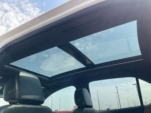 Used 2024 Chevrolet Equinox Premier FWD image 26