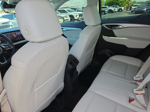 Certified 2025 Buick Envision Avenir AWD/4WD image 11