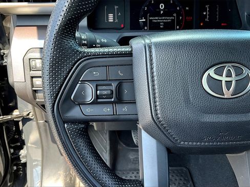 Used 2024 Toyota Tacoma SR5 image 10